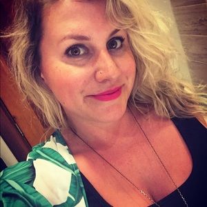 Meet your Posher, Dana-marie